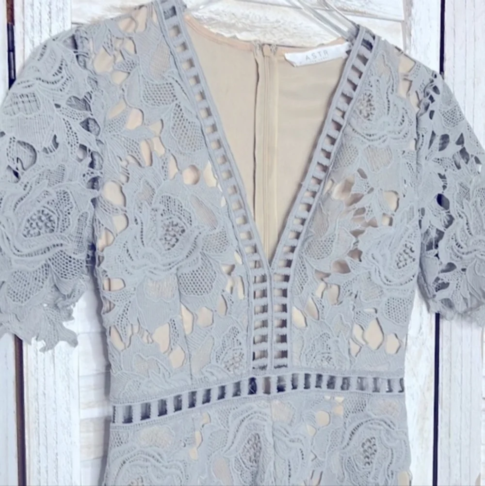 ASTR the Label Lace Romper Small Gray LNC - Picture 7 of 11